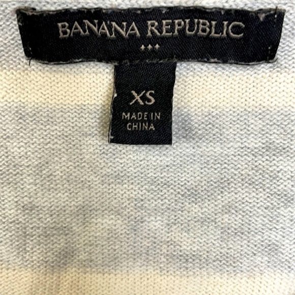 BANANA REPUBLIC | Women’s Gray & White Striped Sweater Size XS - Picture 4 of 6